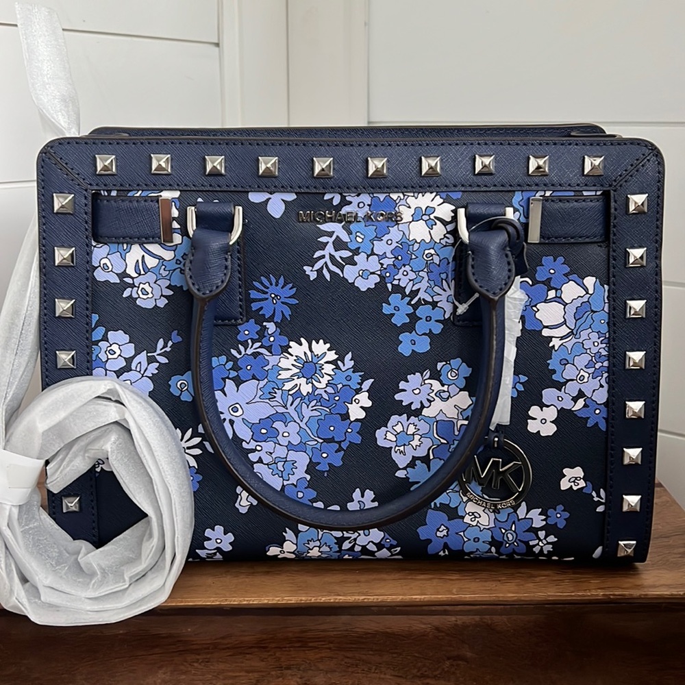 NWT Michael Kors Dillon satchel